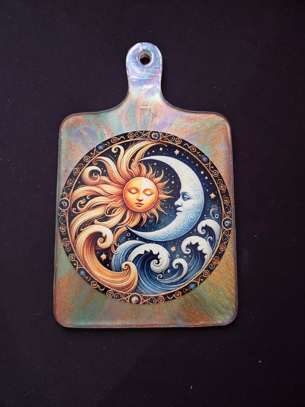 Sun and moon cutting board